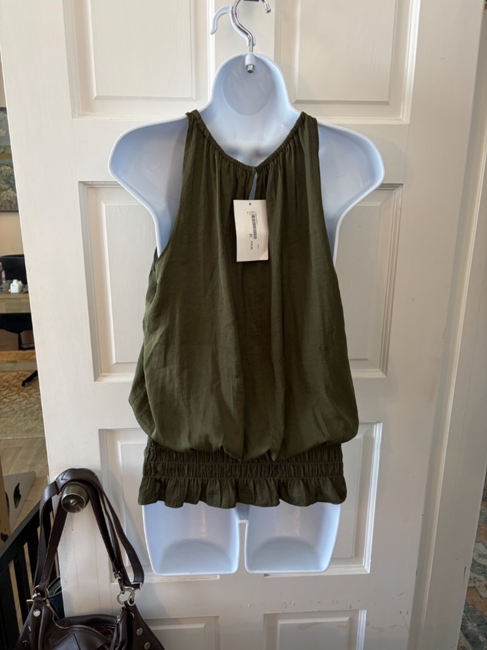 Sold tops - Picture 5 of 5